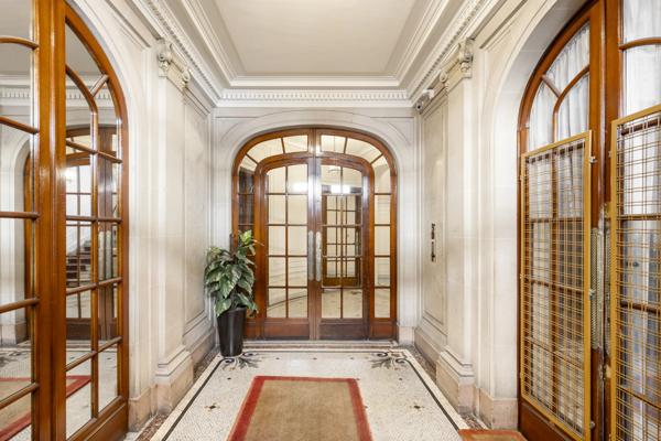 Appartement Paris 17e - PIERRE DEMOURS