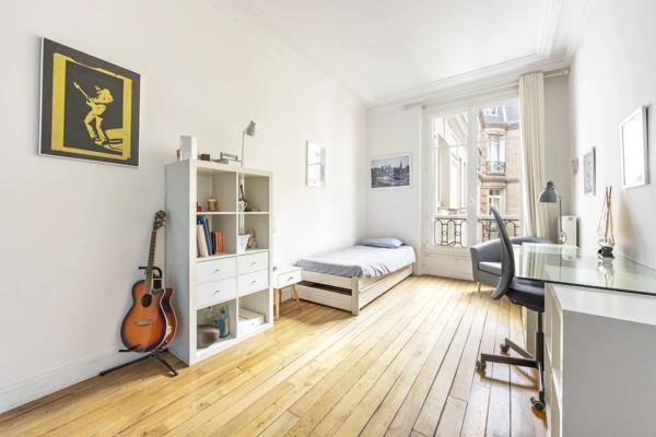 Appartement Paris 17e - PIERRE DEMOURS