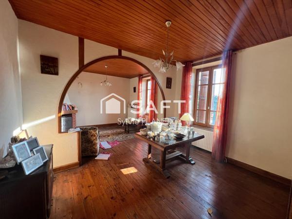 Grande maison de caractère avec dépendance ! À Merlines !