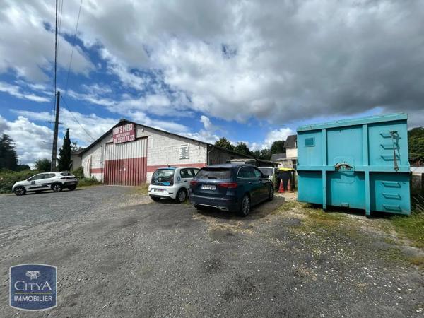 Local commercial à louer 305.53m² Varetz (19240)