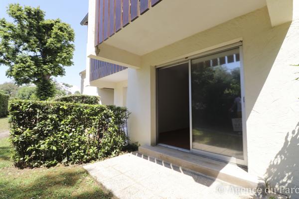ROYAN - QUARTIER DU PARC - 200 PLAGE ET 100 M COMMERCES - CHARMANT T1 BIS AVEC TERRASSE