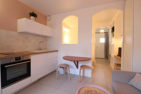 ROYAN - QUARTIER DU PARC - 200 PLAGE ET 100 M COMMERCES - CHARMANT T1 BIS AVEC TERRASSE