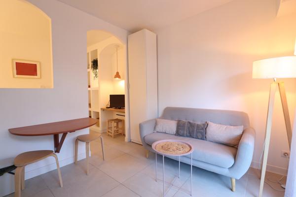 ROYAN - QUARTIER DU PARC - 200 PLAGE ET 100 M COMMERCES - CHARMANT T1 BIS AVEC TERRASSE
