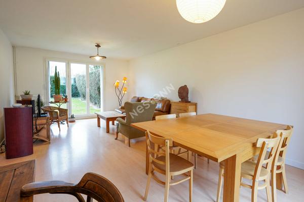 A vendre maison à THORIGNE-FOUILLARD de 93m², environ 350m² de parcelle, 5 pièces, 3 chambres.