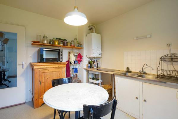 A vendre maison à THORIGNE-FOUILLARD de 93m², environ 350m² de parcelle, 5 pièces, 3 chambres.