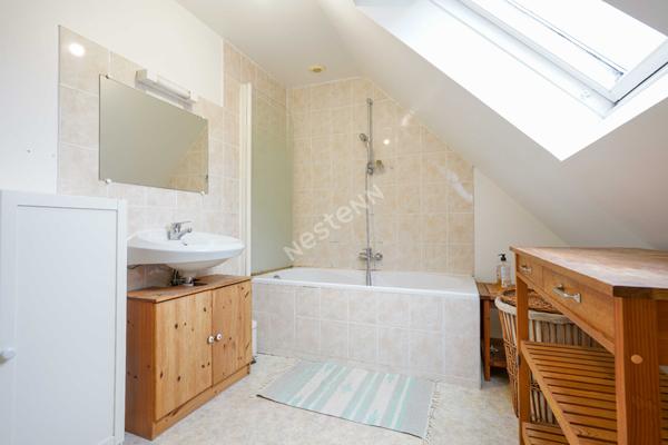A vendre maison à THORIGNE-FOUILLARD de 93m², environ 350m² de parcelle, 5 pièces, 3 chambres.