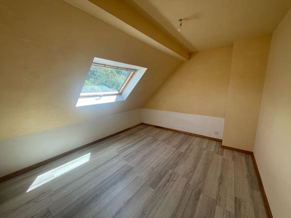 A vendre maison à THORIGNE-FOUILLARD de 93m², environ 350m² de parcelle, 5 pièces, 3 chambres.
