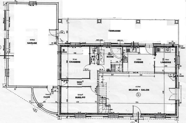 Propriété 10 pièces (8 chambres) 205m² à MONTREVAULT-SUR-EVRE