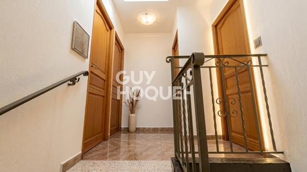Elne · Maison de ville rénovée, cœur de centre · 215 000 €