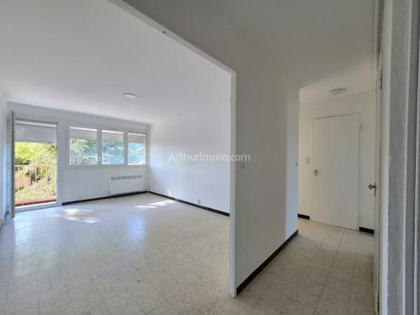 Location                                                      Appartement
                        
                     3 pièces                      54 m2                     à Draguignan