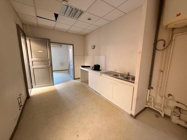 Immeuble entre Gare et Comédie Montpellier 300 m2