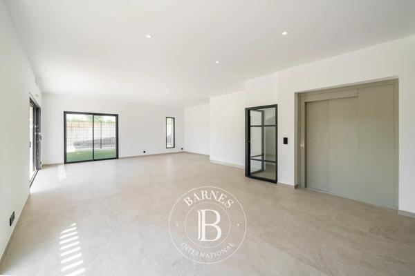 Mougins, Villa 3 Chambres -  143 m² à vendre