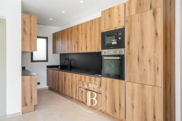 Mougins, Villa 3 Chambres -  143 m² à vendre