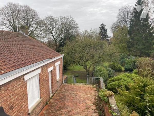 A VENDRE A BAILLEUL dans le Nord (59) : IMMEUBLE MIXTE COMMERCIAL ET HABITATION - EN CENTRE VIL...