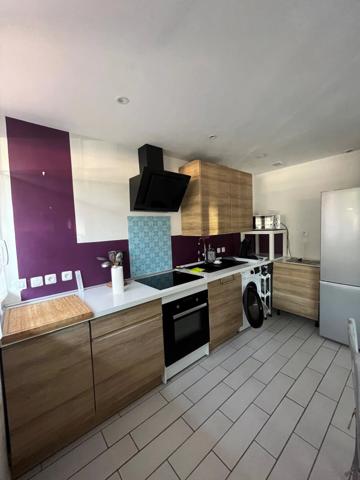 Location                                                      Appartement
                        
                     3 pièces                      52 m2                     à Montpellier