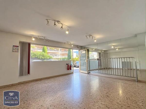Local professionnel à louer 59.16m² Le Cannet (06110)