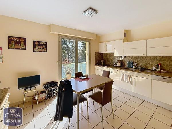 Appartement à vendre 3 pièces 97.38m² Laval (53000)