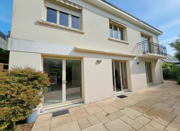 Maison familiale lumineuse avec jardin et garage -  Angers Saint-Léonard ? 192 m²