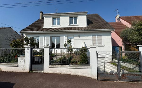 Maison à vendre    7 pièces • 149 m2 Chelles