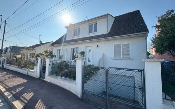 Maison à vendre    7 pièces • 149 m2 Chelles