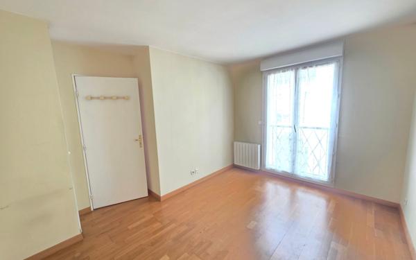 Appartement à vendre    3 pièces • 60,85 m2 Houilles