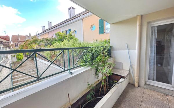 Appartement à vendre    3 pièces • 60,85 m2 Houilles