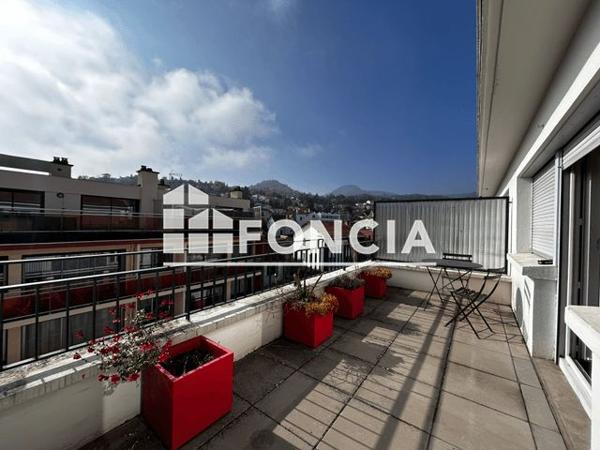 Location Appartement 2 pièces 55.2 m² - 30 RUE DE BELLEVUE Chamalieres 63400