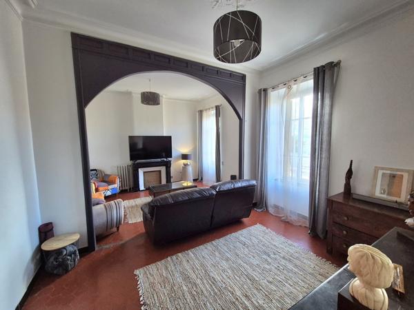 Appartement rénové avec garage proche centre-ville Alès (30100)