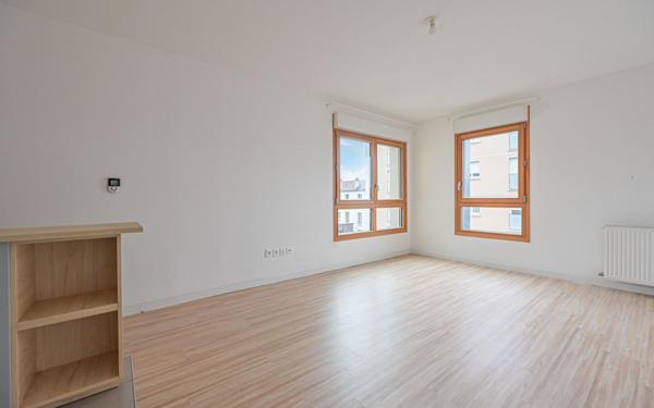 Appartement à vendre    2 pièces • 43,01 m2 Montreuil