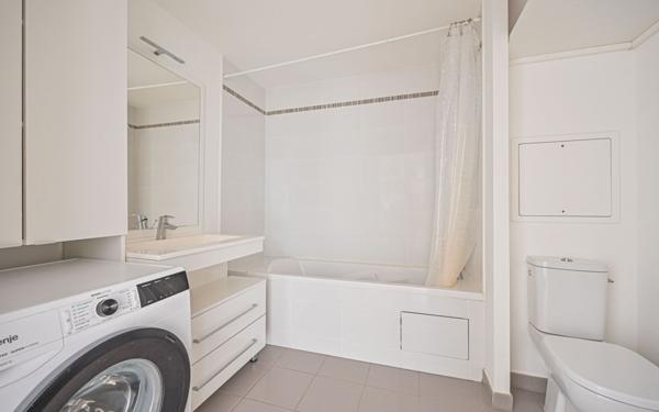 Appartement à vendre    2 pièces • 43,01 m2 Montreuil