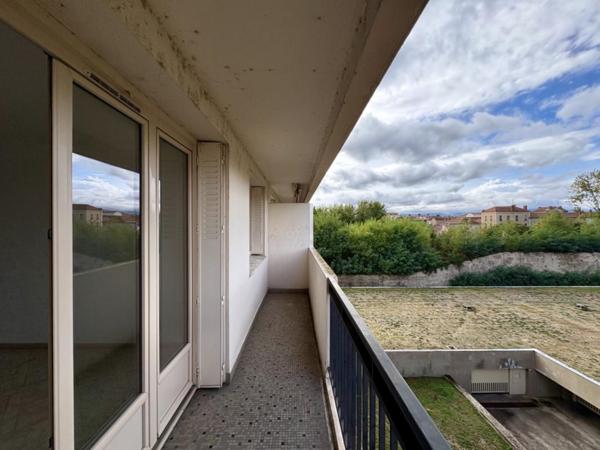 APPARTEMENT T4 A LOUER A ROANNE - SAINT LOUIS