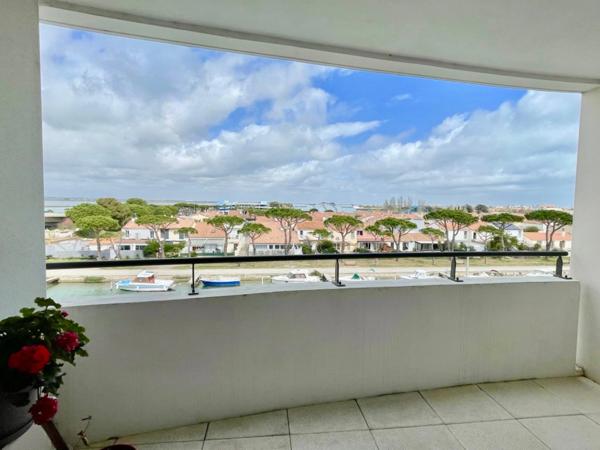 Dpt Hérault (34), à vendre PALAVAS LES FLOTS appartement T2 de 44 m²