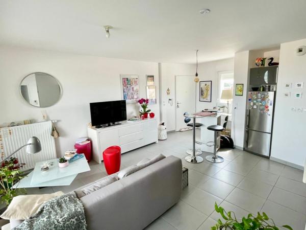 Dpt Hérault (34), à vendre PALAVAS LES FLOTS appartement T2 de 44 m²