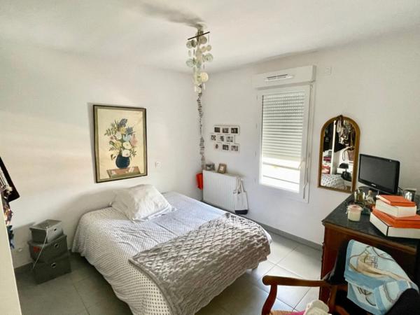Dpt Hérault (34), à vendre PALAVAS LES FLOTS appartement T2 de 44 m²