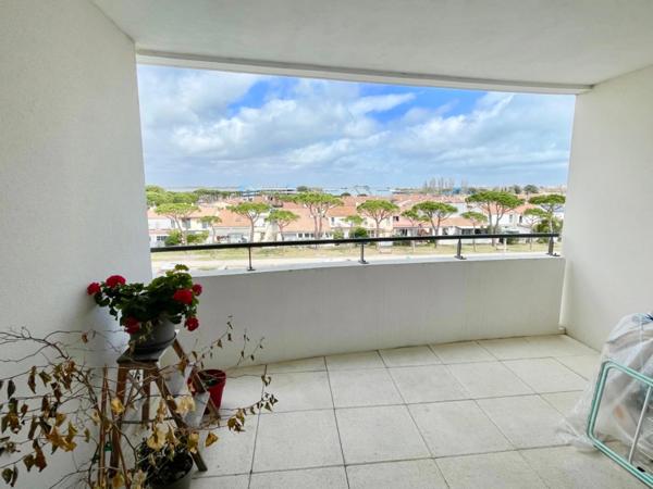 Dpt Hérault (34), à vendre PALAVAS LES FLOTS appartement T2 de 44 m²