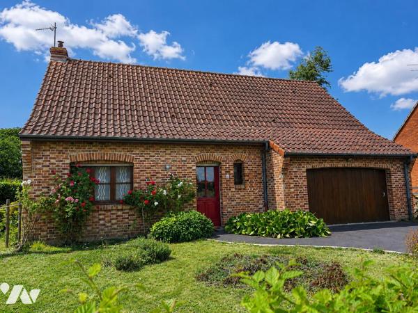Laventie – Maison individuelle, 3 chambres, vie de plain-pied, garage et jardin de 840 m².