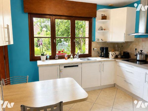 Laventie – Maison individuelle, 3 chambres, vie de plain-pied, garage et jardin de 840 m².