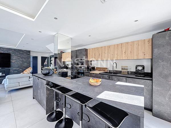 MAISON INDIVIDUELLE SITUEE DANS LE QUARTIER SAINT-JACQUES A GRASSE