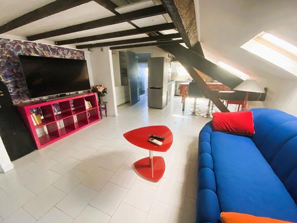 Appartement T1 à vendre à La Londe-les-Maures avec vue mer - Idéal investisseur