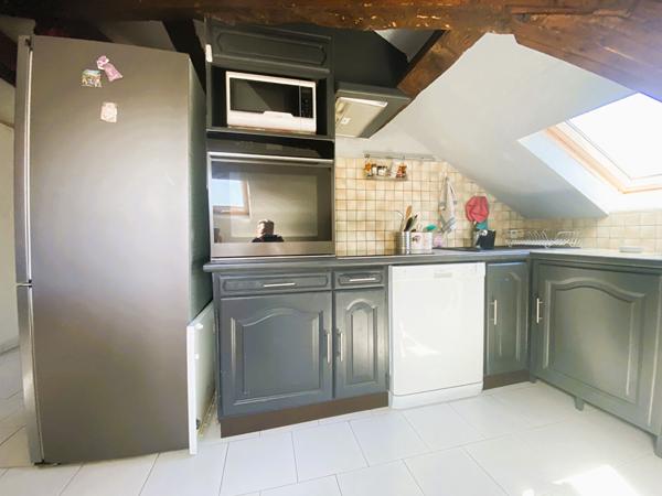 Appartement T1 à vendre à La Londe-les-Maures avec vue mer - Idéal investisseur