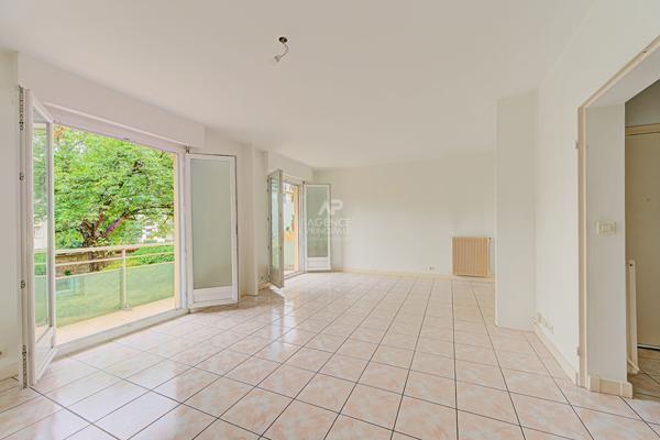 Appartement Saint Germain En Laye 4 pièces 73 m2 498 000 € **  - Référence  18897