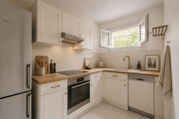 Appartement Saint Germain En Laye 4 pièces 73 m2 498 000 € **  - Référence  18897