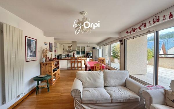Appartement à vendre    5 pièces • 127 m2 Corrençon-en-Vercors