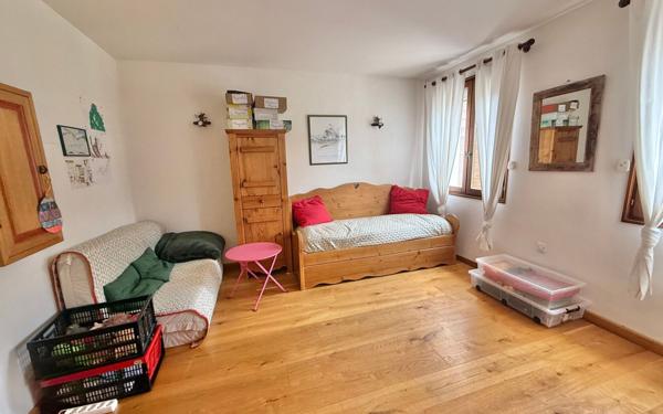 Appartement à vendre    5 pièces • 127 m2 Corrençon-en-Vercors