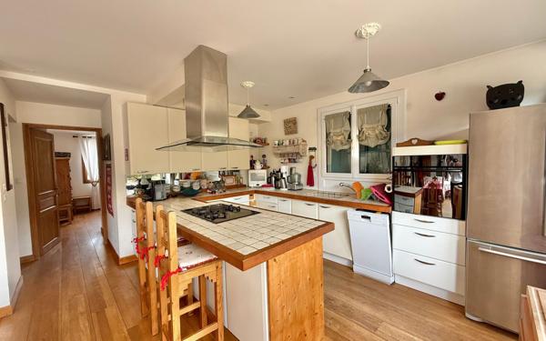 Appartement à vendre    5 pièces • 127 m2 Corrençon-en-Vercors