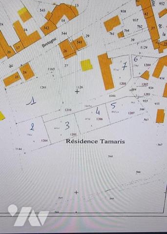 SAINT-ELLIER DU MAINE : diverses parcelles de terrain à bâtir allant de 270 m² à 770 m²
