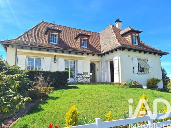 Maison à vendre 6 pièces 150 m² Arpajon-sur-Cère