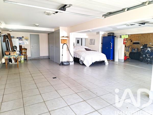 Maison à vendre 6 pièces 150 m² Arpajon-sur-Cère