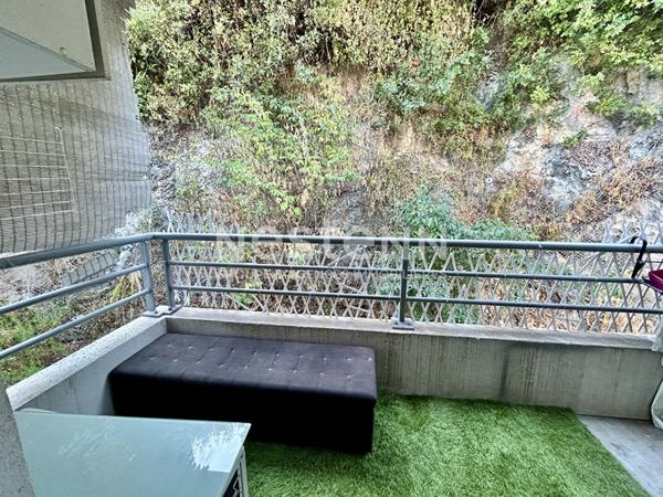 PASTEUR (06000) : PROCHE HOPITAL / IDEAL INVESTISSEMENT COLOCATION OU RESIDENCE PRINCIPALE- 4 pièces en duplex en dernier étage !