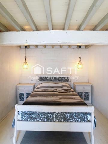 Maison au calme avec cachet et jardin.